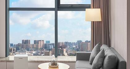 Lavande Hotel Guangzhou Beijing Road Pedestrian Street Haizhu Square Metro Station Branch - Free Deliver Service to Canton Fair Complex During Canton Fair Period