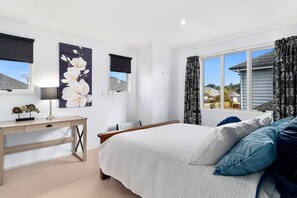 4 bedrooms, desk, iron/ironing board, travel cot