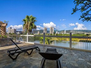 Terrace/patio - 23 FL-Cozy & Elegant King Studio (Honolulu)