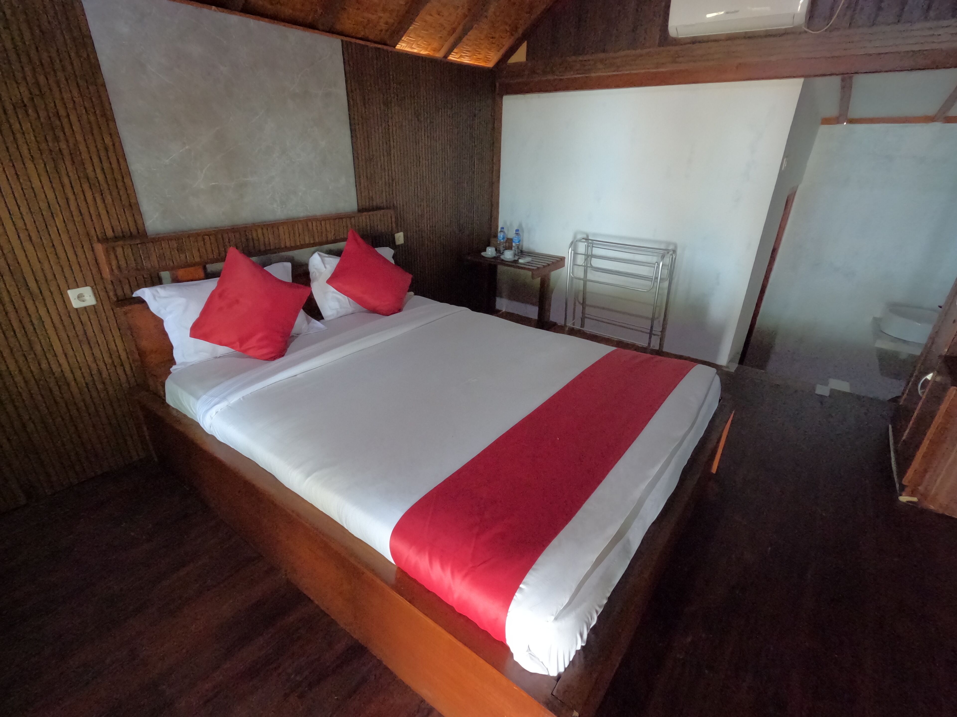 1 habitación, cunas y ropa de cama 