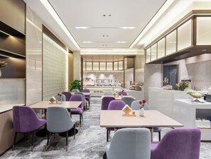 Restaurant - Lavande International Hotel Guangzhou TaiKoo Hui Square Shipaiqiao Metro Station Branch - Free Shuttle Bus to Canton Fair Complex During Canton Fair Period (Guangzhou)