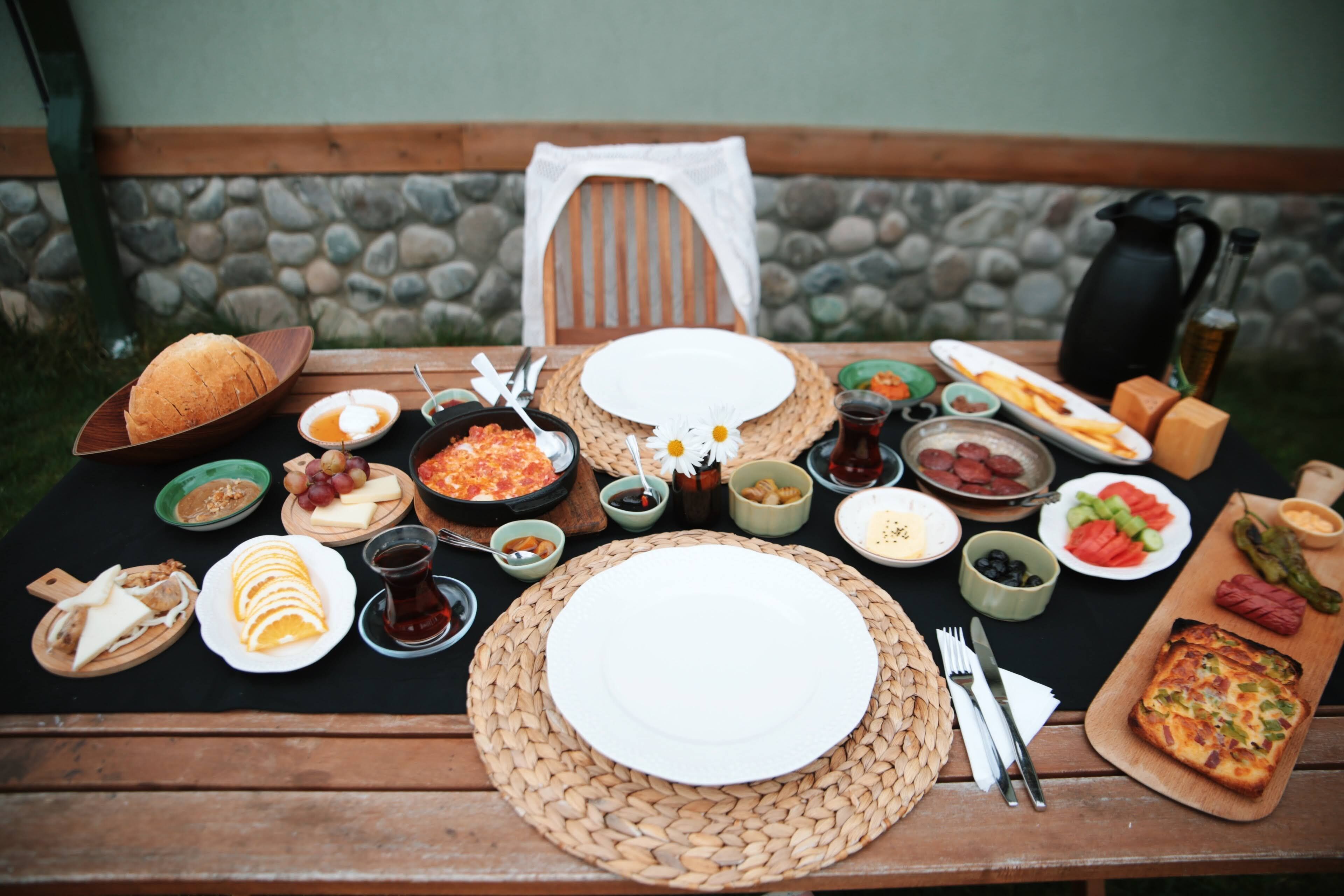 Daily local cuisine breakfast (EUR 20 per person)