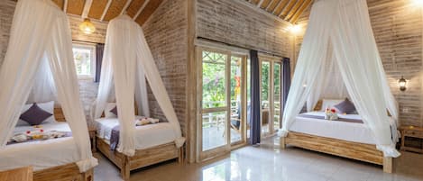 家庭三人房, 花园景观 | 免费 WiFi