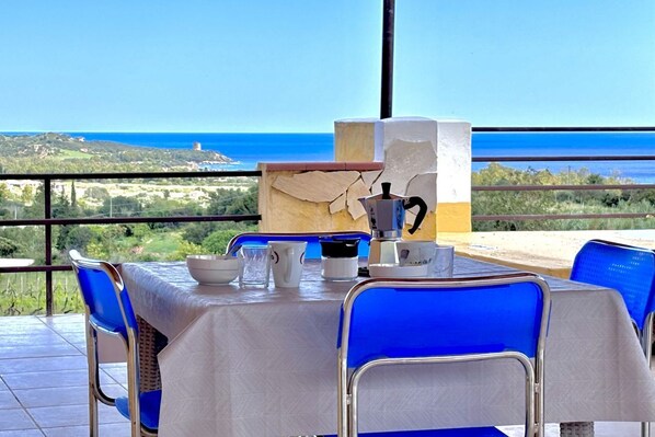 Outdoor dining - Residence Sole - Apartment 2 (Tertenia)