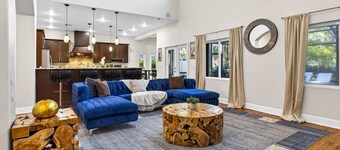 5BR Heated Pool Home in Brandon - Pool Table