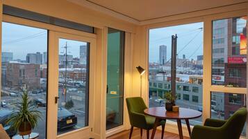 Suite, 2 Bedrooms | In-room dining