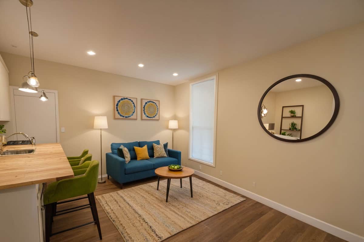 Smart TV 50 pollici con canali digitali, Netflix, servizi in streaming