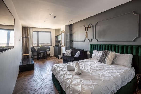 Panoramic Double Room, City View, Tower | WiFi (free), bed sheets