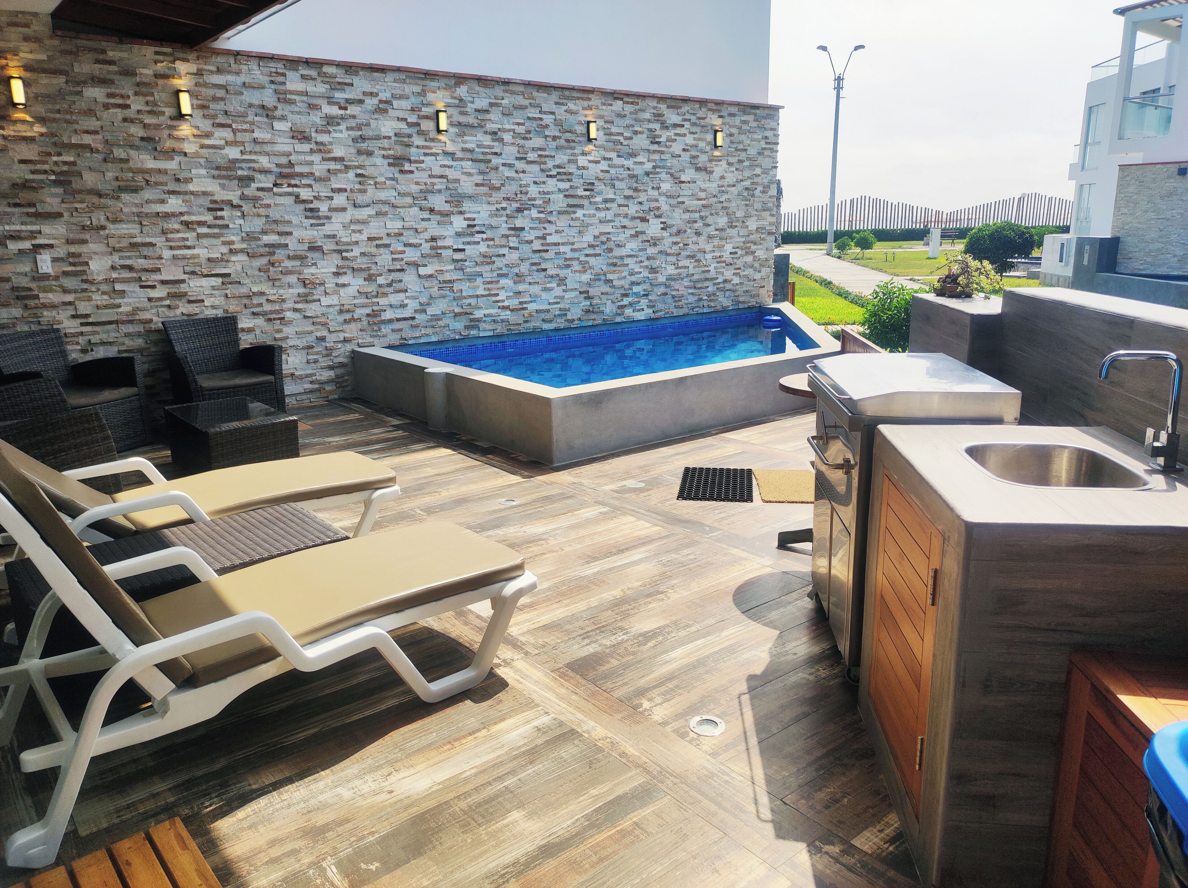 Baignoire à remous extérieure