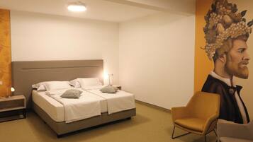 Desk, laptop workspace, free WiFi