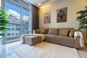 Living area - Vinhomes Central Park Landmark Apartment (Ho Chi Minh City)