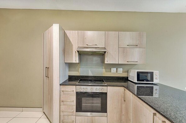 Oven, stovetop