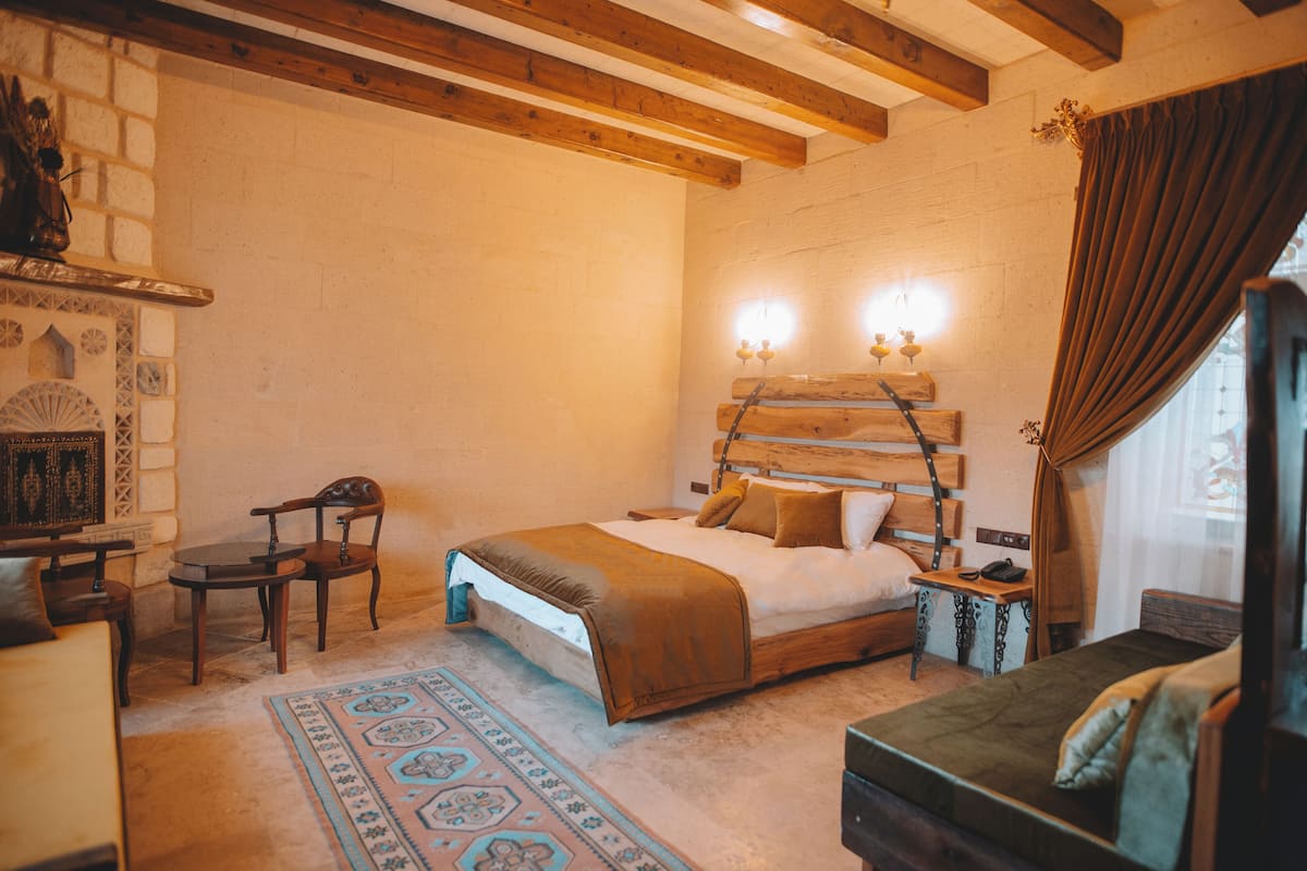 Deluxe Suite