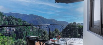 Pax Hotel Sunrise Inn