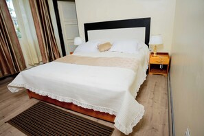 Standard Double Room, Balcony, Mountain View | Premium bedding, memory foam beds, desk, free WiFi - Quality Inn Motel (Busasamana)