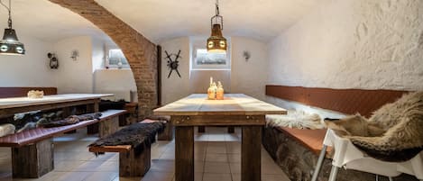 تناول الطعام