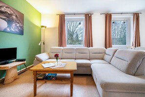 TV, fireplace, table tennis - Apartment 5 – Nature Retreat at the Resort near Lychen (Lychen)