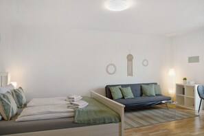 1 bedroom, free WiFi, bed sheets