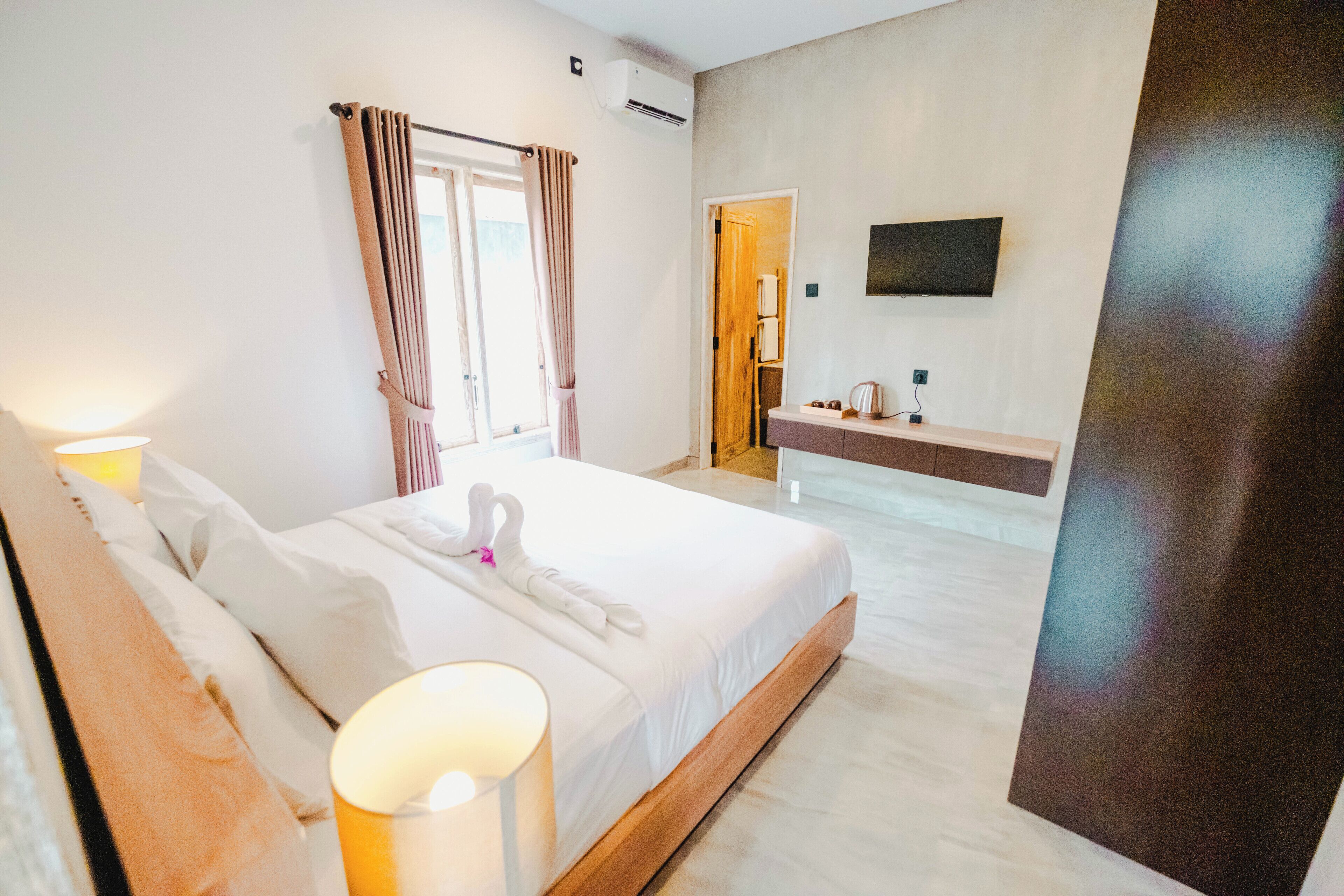 Superior Room | Minibar, blackout curtains
