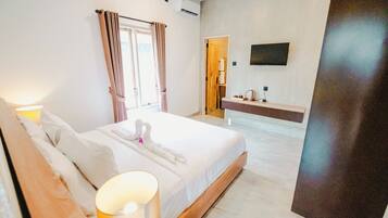 Superior Room | Minibar, blackout curtains