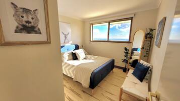 4 bedrooms, iron/ironing board, travel cot, WiFi