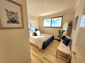 4 bedrooms, iron/ironing board, travel cot, WiFi