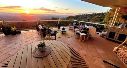 Lascelles Lookout - A Haven On The Hill with uninterrupted views of Perth