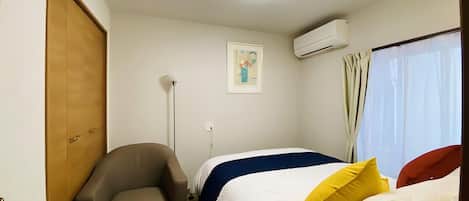 2 bedrooms, WiFi, bed sheets