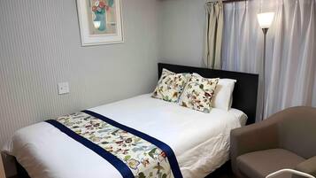 2 bedrooms, WiFi, bed sheets
