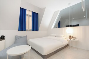 Ropa de cama de alta calidad, cubrecamas y escritorio 