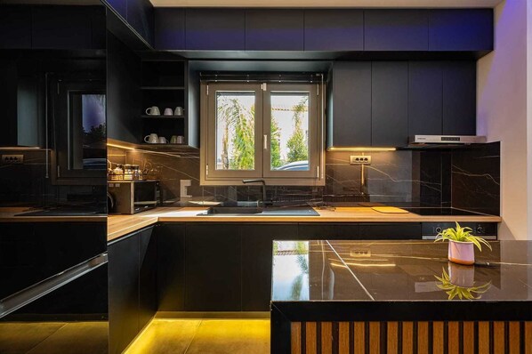 Fridge, microwave, oven, stovetop