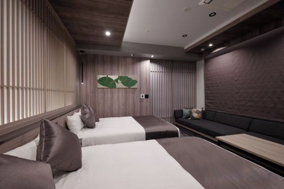 In-room safe, iron/ironing board, free WiFi, bed sheets