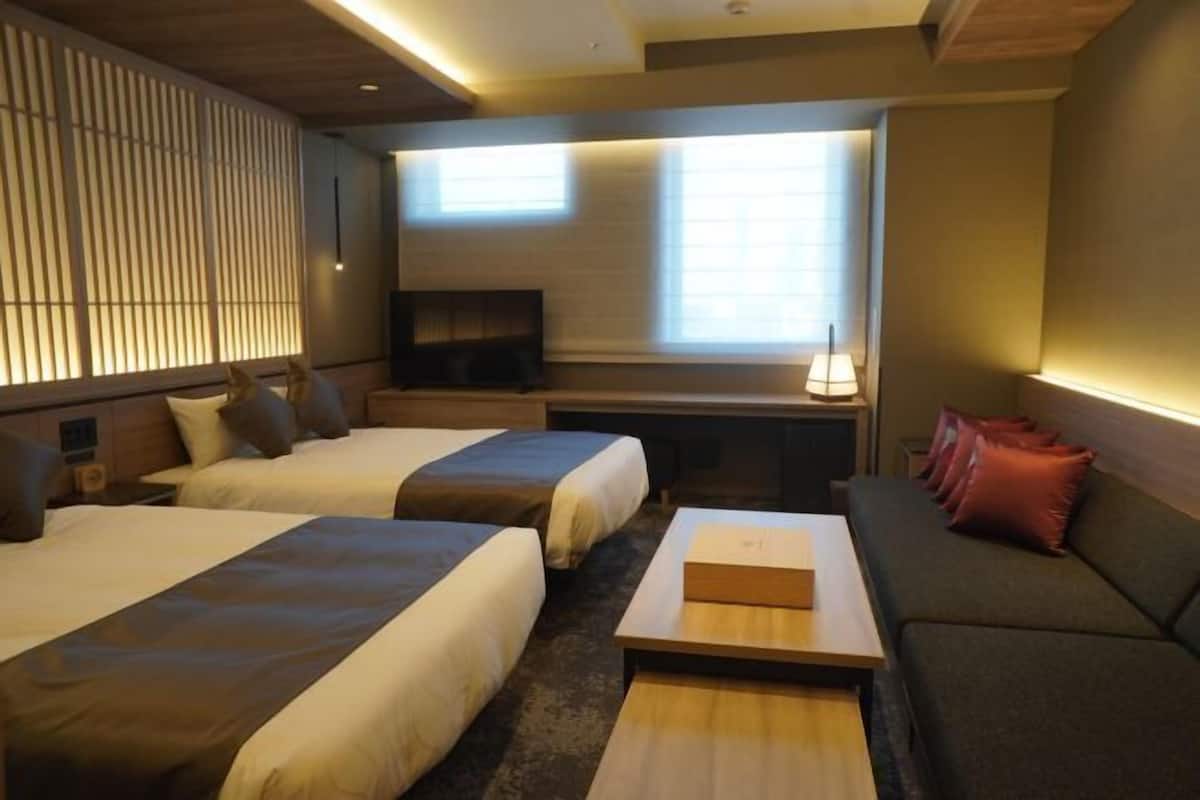 1 chambre, coffres-forts dans les chambres, fer et planche à repasser