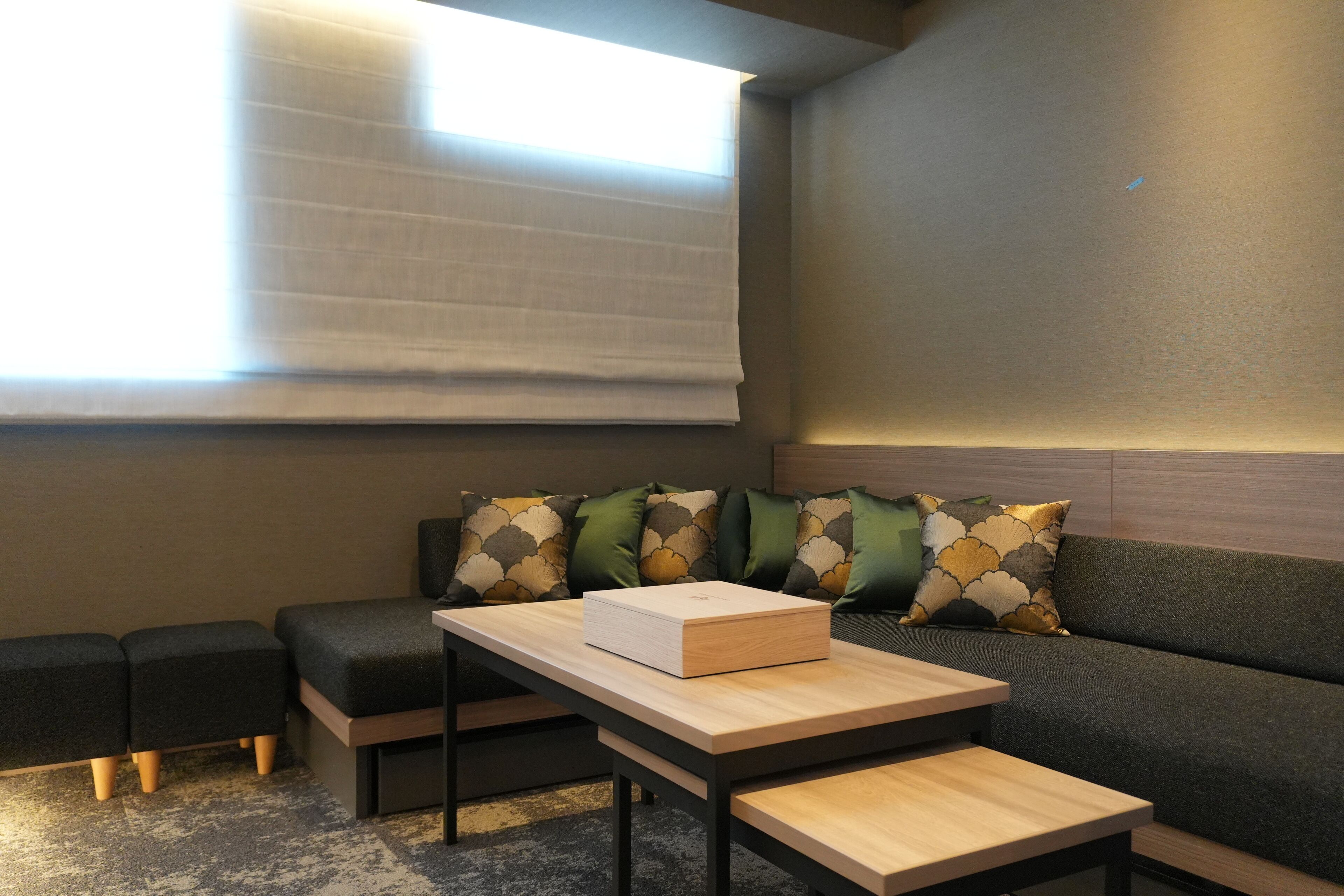 客房 (Suite) | 房內夾萬、熨斗/熨衫板、免費 Wi-Fi、床單