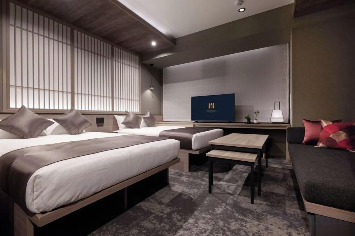 In-room safe, iron/ironing board, free WiFi, bed sheets