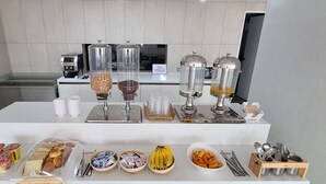 Petit déjeuner buffet compris tous les jours