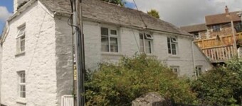 Molesworth: Your Cornish Hideaway. Central location with free private parking