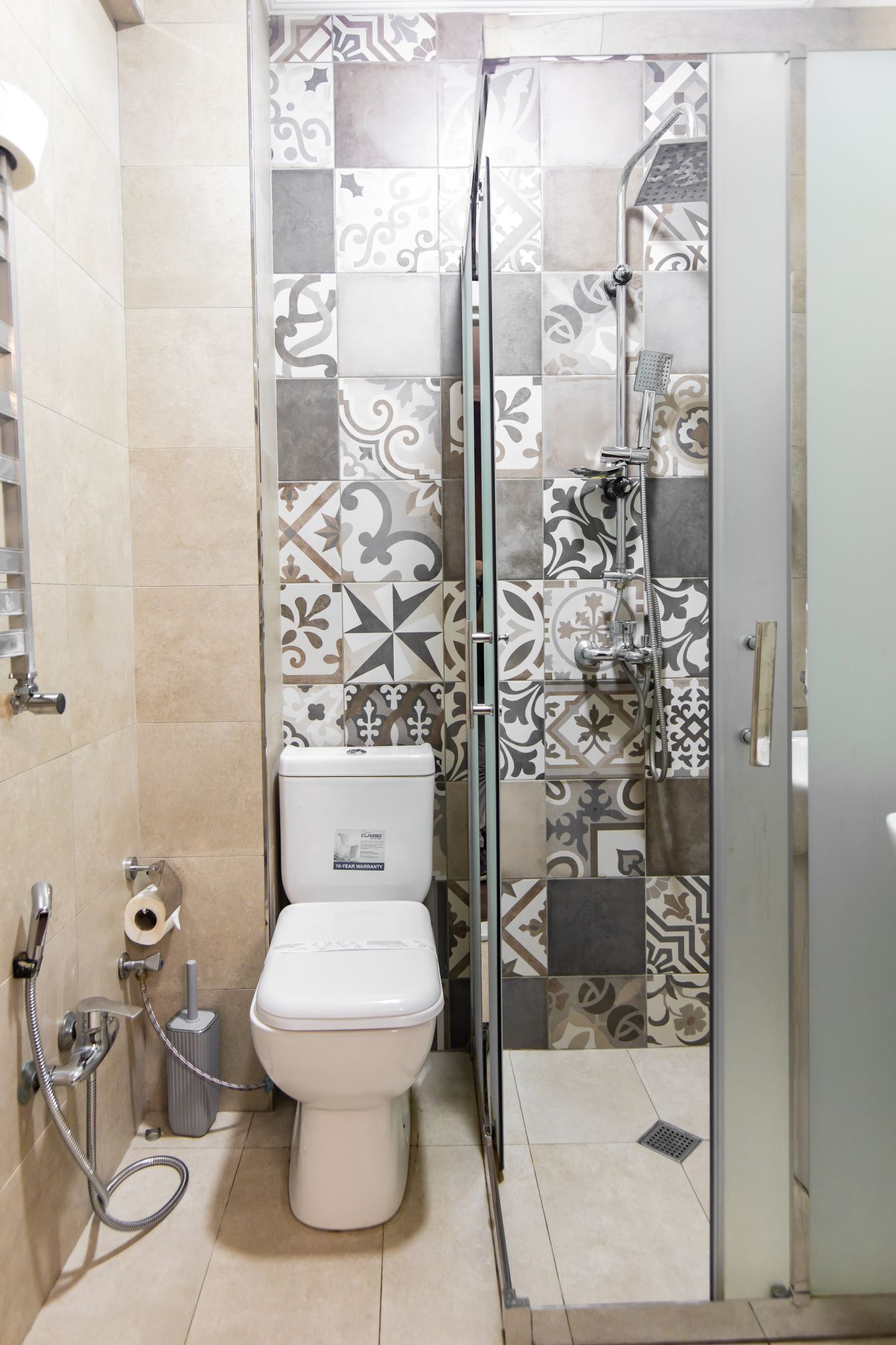 Photo - Parliament Hotel & Restaurant