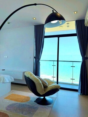 Egyptian cotton sheets, premium bedding, memory-foam beds, minibar - TNH O Ye Home - CSJ TOWER VUNG TAU (Ho Chi Minh City)