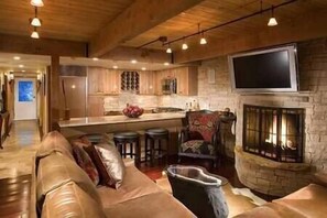 Fernseher, Kamin, Stereoanlage, Arbeitsbereiche