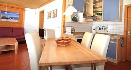 Gemütliche Ferienwohnung für 5 Personen, Liftnah mit ruhige Südterrasse