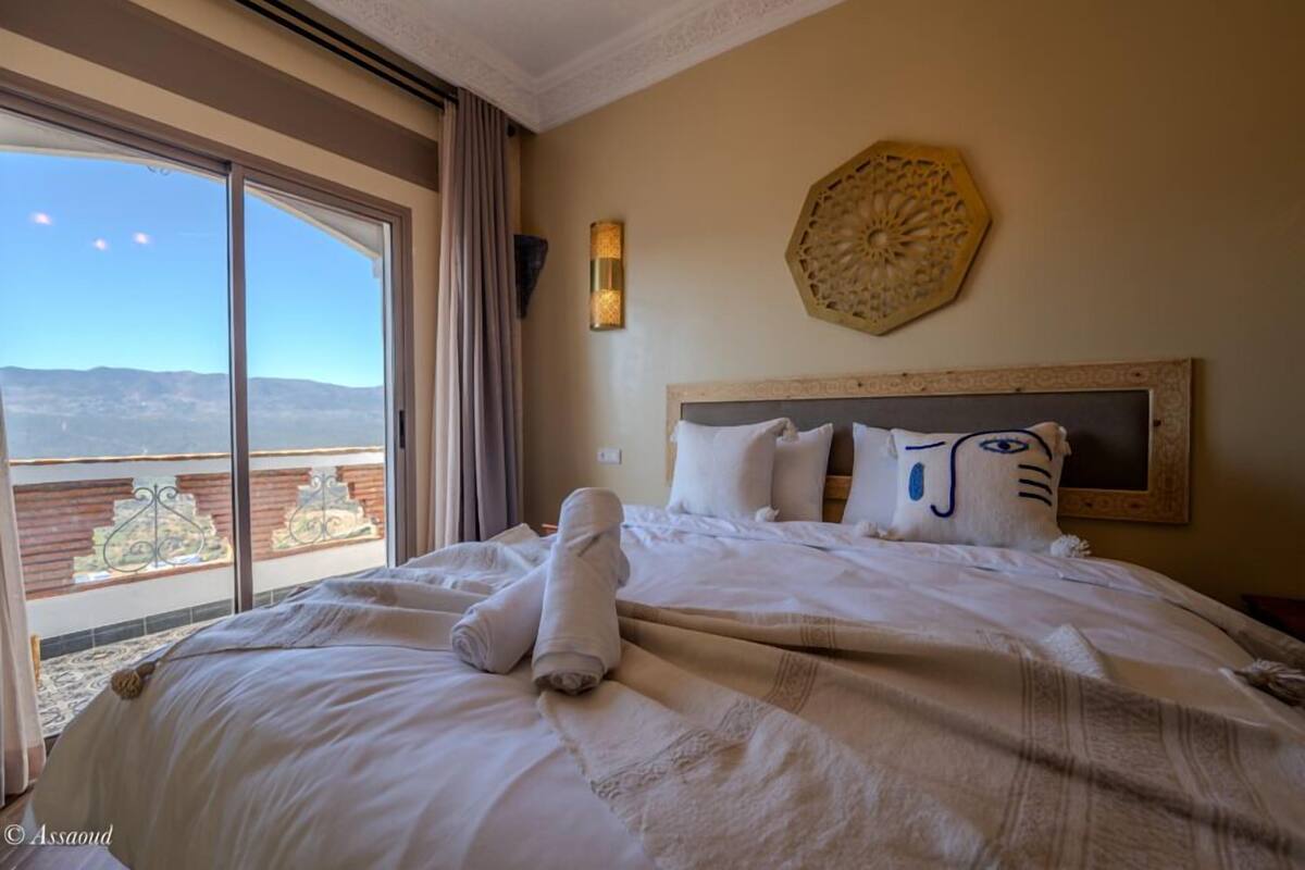 Ghali | In-room safe, laptop workspace, individually decorated, bed sheets