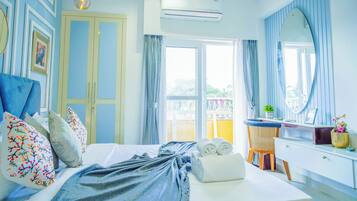 Apartment, 2 Bedrooms, Balcony, Pool View | 2 bedrooms, iron/ironing board, free WiFi