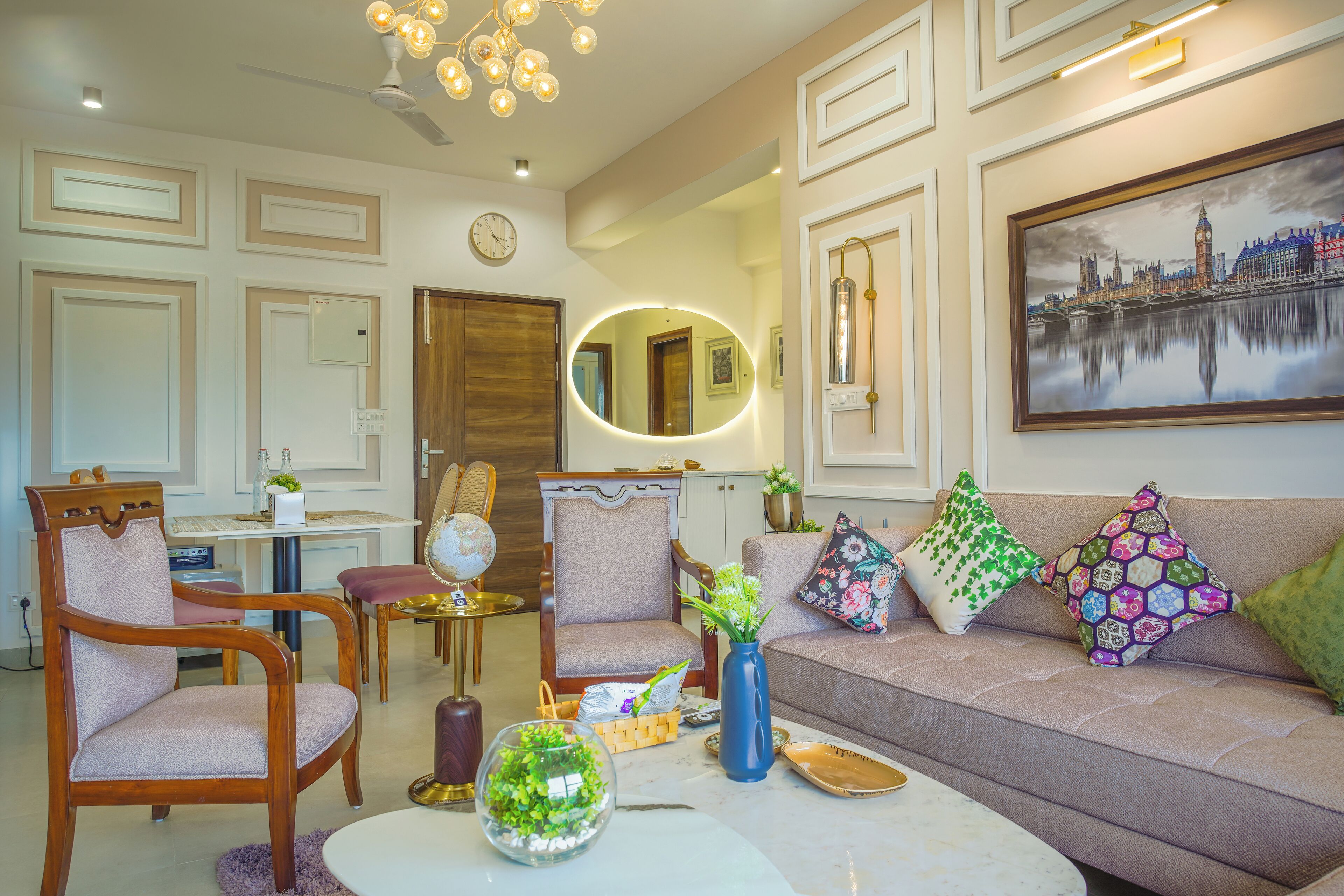 Departamento, 2 habitaciones, balcón, vista a la alberca | Área de sala de estar | Televisión de pantalla plana 