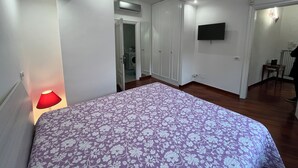 1 多间卧室、熨斗/熨衣板、免费 WiFi、床单
