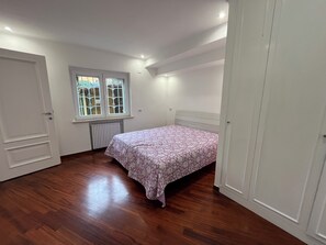 1 bedroom, iron/ironing board, free WiFi, bed sheets - Relaxation at the Gates of Rome, with private pool. (Frascati)