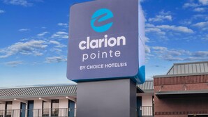 A hotel sign for Clarion Pointe by Choice Hotels. - Clarion Pointe Winston – Salem Downtown (Winston-Salem)
