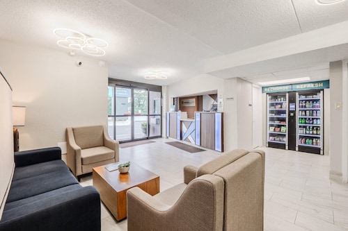 Clarion Pointe Winston – Salem Downtown