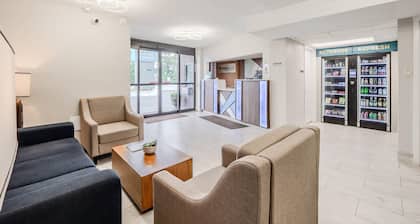 Clarion Pointe Winston – Salem Downtown