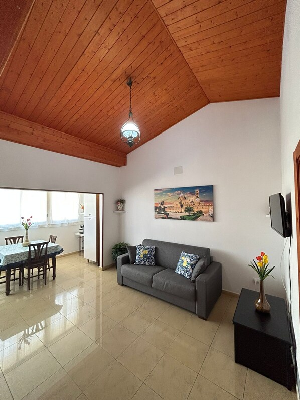 Living area - Le Trottole Apartment (Palermo)
